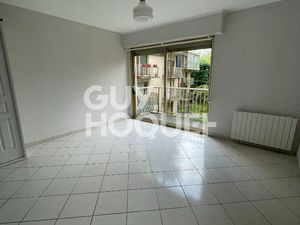 CENTRE VERNEUIL - STUDIO DANS RESIDENCE AVEC ASCENSEUR