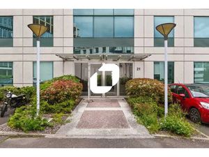 A LOUER  BATIMENT INDEPENDANT VISIBILITE A86 -PROXIMITE RER