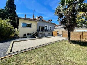 Aussillon 81200 Elégante maison et appartement rénovés av