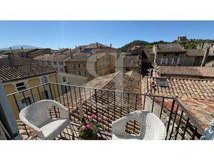 Joli appartement avec terrasse à Vaison la Romaine - Exclusivit