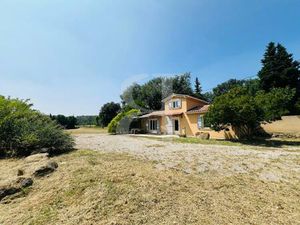 Maison en campagne entre Crillon le Brave et Bédoin avec une be