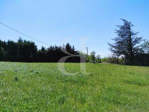 Terrain à bâtir de 950 m²  viabilisé et borné à Tulette