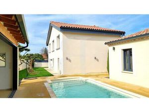 Jolie villa avec piscine dans la région de Pernes-les-Fontaines