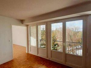 Location Appartement 4 pièces à Vannes Gare - Hôpital (56000) : à louer 4 pièces / 83m² Va