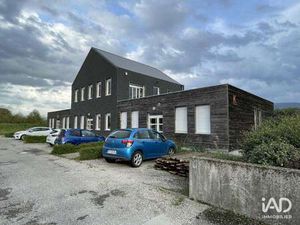 Location Bureaux et commerces à Tullins (38210) : à louer / 53m² Tullins