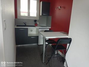 Location appartement 1 pièce 27 m² à Cholet (49300)