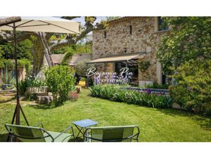 Superbe maison en pierre à Rustrel