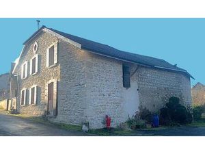 Maison de village en pierre pleine de potentiel