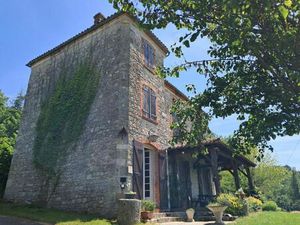 Vente maison 8 pièces 201 m² Clermont-Dessous (47130)