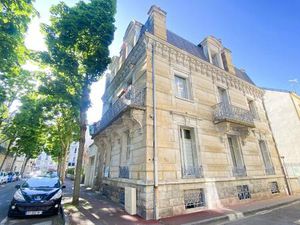 03200 Vichy -Maison - Composée De 3 Appartements De 4 Pièces-A