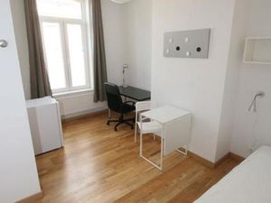 Location appartement 1 pièce 15 m² à Lille (59000)