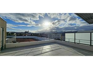 Vente appartement 5 pièces 137 m² Clermont-Ferrand (63100)