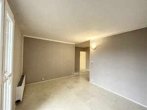 Location appartement 2 pièces 49 m² à Reims (51100)