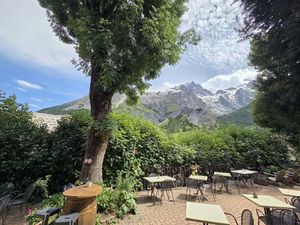 Propriété Commerciale Hôtel La Grave Hautes-Alpes 15 Chambres