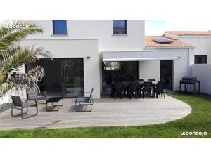 Maison de 120M2  80 mètres de la mer et de la plage 4 chambres  les pieds dans le sable