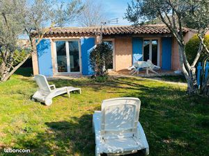 Location 1er Octobre-30 Avril   jardin   animaux acceptés  parking   wifi