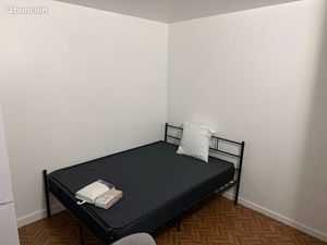 Chambre 5 pièces 110 m²