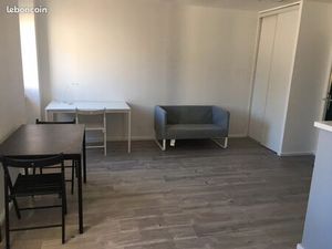 Studio 1 pièce 29 m²