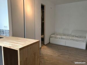 Studio meublé centre