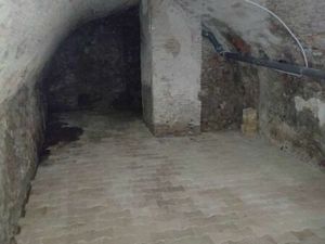 Grand cave quartier des artistes