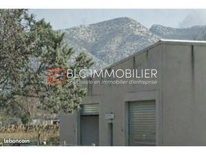 Local d'activité 90 m²