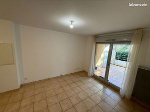 T2 avec grande terrasse – Parc de l’Hippodrome (Route des Milles)