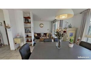 T4 lumineux et vue dégagée