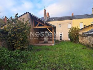 CHARMANTE MAISON DE VILLE A LA FLECHE