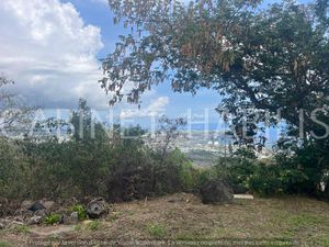 A VENDRE - TERRAIN 2 32 M2 - POSSESSION - 1 066 000 EUR