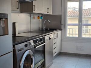 T1 rénové 37 m² – Ascenseur – Timone/Sainte-Cécile – 750 CC