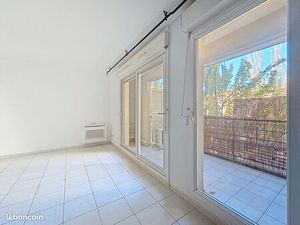 T3 avec terrasse place coimbra