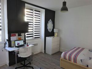 Location appartement 1 pièce 26 m² à Lyon 7 (69007)