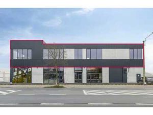 Bureau récemment construit d'environ 684 m² dans un emplacem