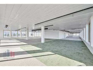 Espace de bureau unique dans un emplacement de premier ch...