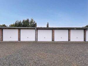 5 garages à vendre  sécurisés  idéalement situés - Herstal