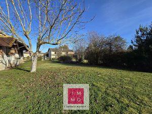 PROPRIETE 210m² + DEPENDANCES 400m² + TERRAIN 2370m²