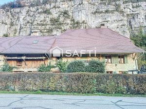 Vente maison 10 pièces 440 m² Saint-Christophe (73360)