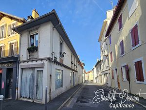 Exclusivité Centre de Biarritz : Maison de ville de 62 m² à rénover