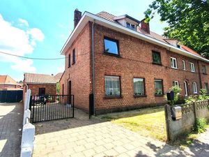 Karakteristieke halfopen mijnwerkerswoning met 5 slaapkamers.