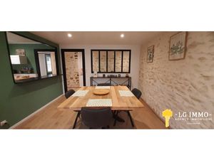 Maison charentaise rénovée 172 m2  4 ch  garage  terrain 155