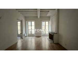 BORDEAUX CENTRE- CHARME DE L'ANCIEN- T3 EN IMMEUBLE EN PIERRE