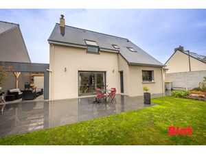 Maison récente. Belles prestations.