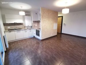 T2 récent avec terrasse et parking - Thionville