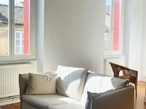 T2 spacieux meublé proche Bussatte