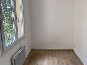 T2 entre St Genes et Victoire dans un petit immeuble au calme  ideal étudiants studieux