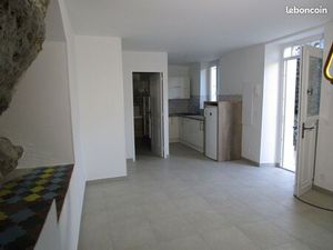 Studio dans maison avec parking - 29 m² - 730 CC