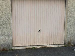 Box individuel avec mezzanine à louer