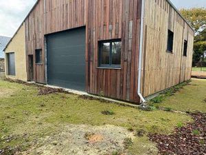 Location Bureaux et commerces au Cours (56230) : à louer / 150m² Le Cours