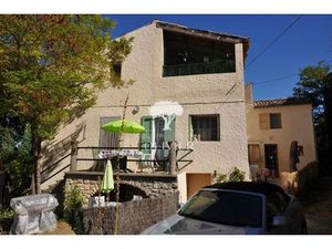 Vente maison 11 pièces 230 m² Saint-Martin-de-Castillon (84750)