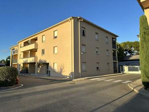 Location appartement 2 pièces 36 m² à Carpentras (84200)